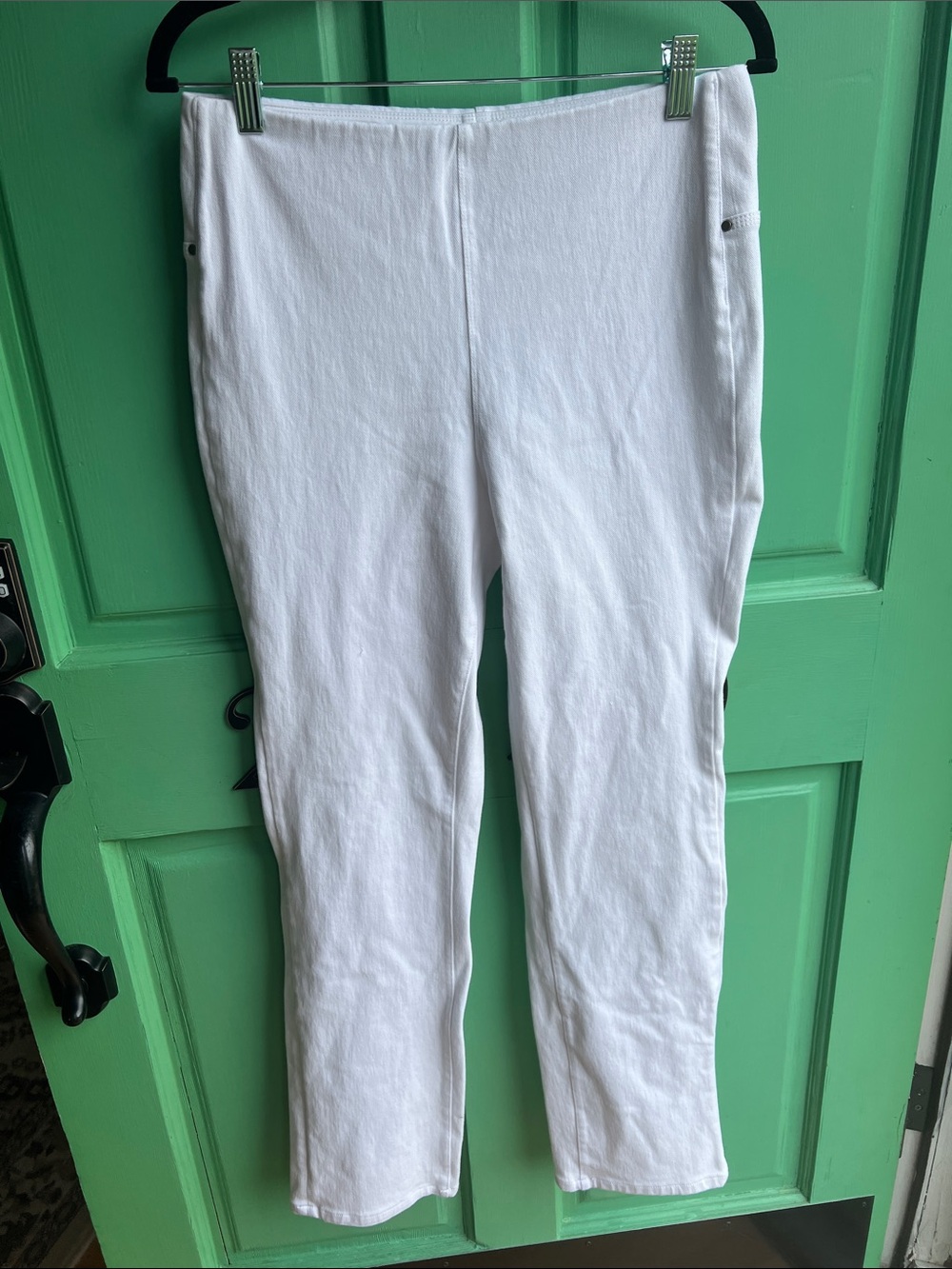 Lysse White Skinny pull on Pants back pockets size large